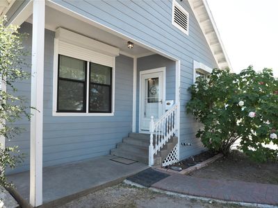 4905 Bernardo De Galvez Ave