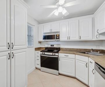 12013 Greenway Circle S