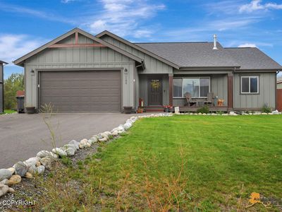 1195 E Mountain Peak Loop