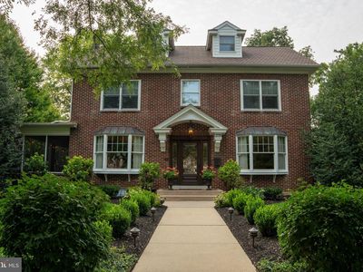 239 Elm Ave