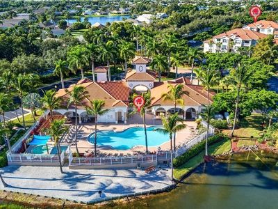 15655 Ocean Walk Cir APT 301