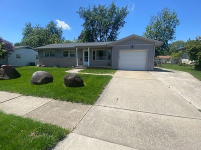 903 Mayflower Ave