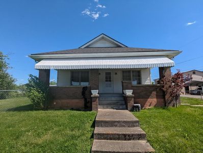 2317 Main St