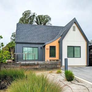 101 Darlington Ln