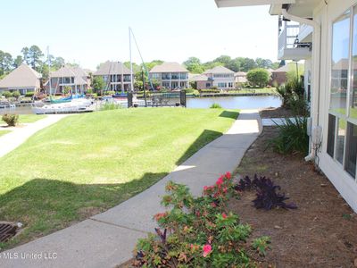 550 Post Rd #1002
