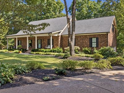 102 Ridglea Ct