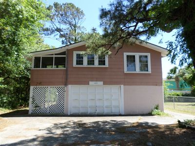1421 Havens Dr.