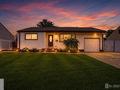 20 Albert Dr