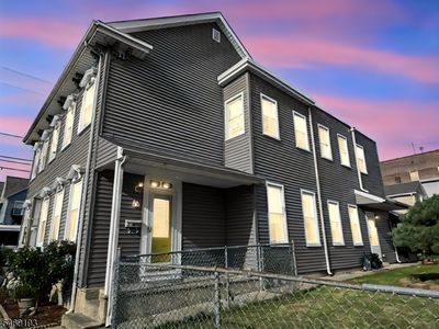 87-89 Lewis St146 Hudson St