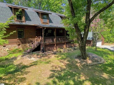 87 Robertson Rd
