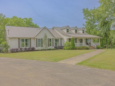 301 Shelby Dr