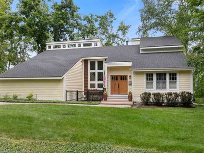 2431 Greenbriar