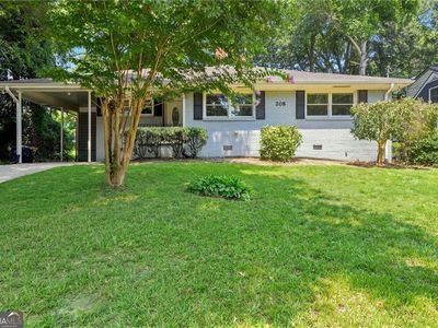 208 Midvale Dr NE