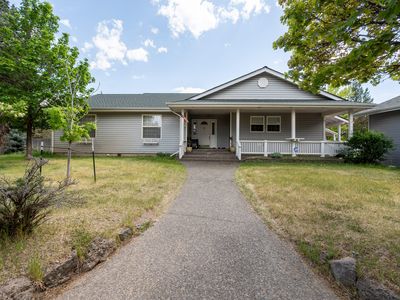 16683 Bitterbrush Ln