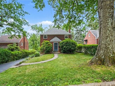 284 Barclay Ave