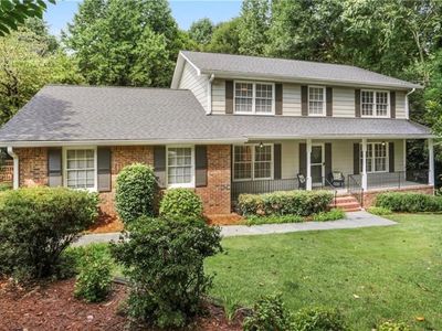 Property at 5038 Heatherdale Ln, Dunwoody, GA