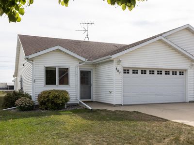 Property at 807 Morningside Dr, Casselton, ND