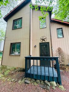 3503 Peak Dr