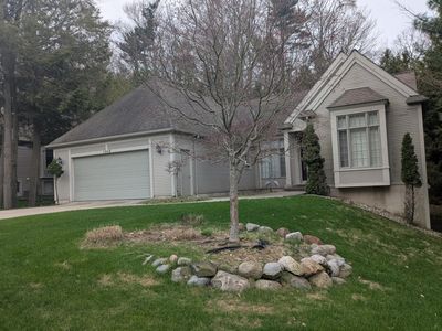 1949 Forest Glen Dr