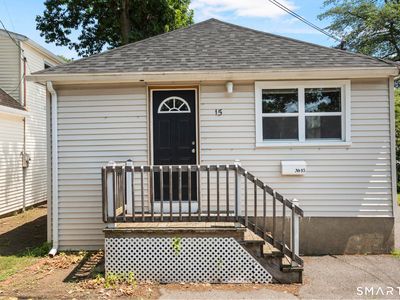 15 Peak Avenue