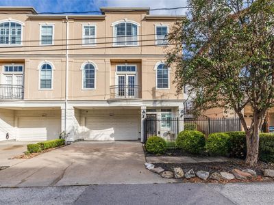 5208 Blossom St Unit 9