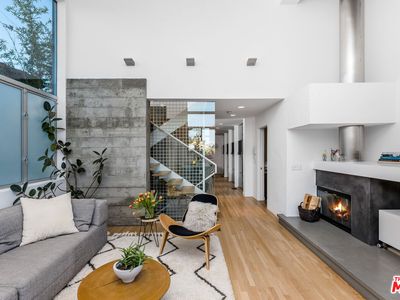552 Grand Blvd