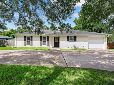 3310 Oak Dr