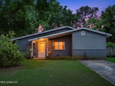 Property at 2208 Kingsberry Ave, Pascagoula, MS