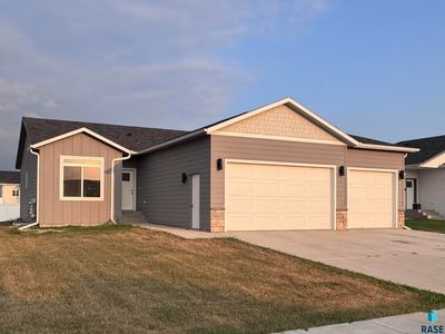 5517 S Dubuque Ave