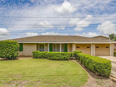 570 Hospital Dr