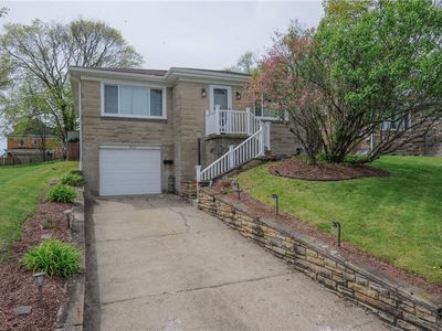 922 Maple Ave