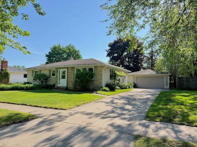 1112 Tullar Rd