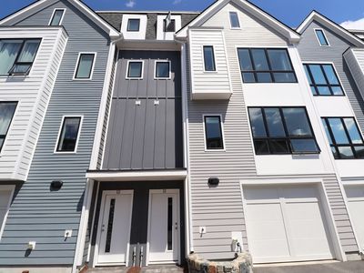 118 Eaton St #11