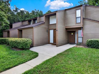 22 Oxford Ln