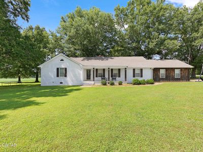 1615 Holly Springs Rd