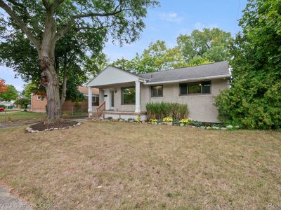 Property at 31560 Leelane Rd, Farmington, MI