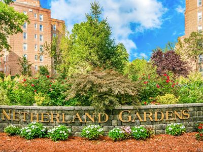 5621 Netherland avenue #4D