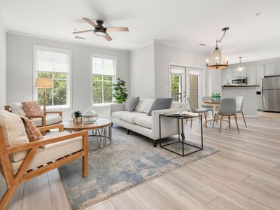 Property at 280 Seven Farms Dr Unit 202, Daniel Island, SC