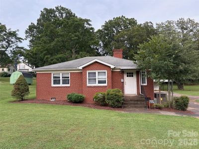 316 E Statesville Ave