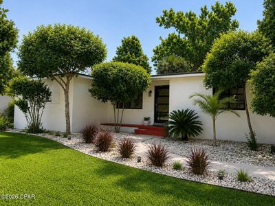 523 S Bonita Ave