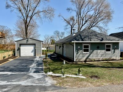460 Hazel Ct