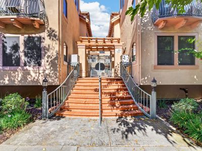 358 Bryant St