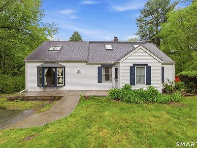 37 North Wawecus Hill Road