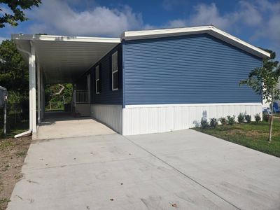 76 N Greenway Dr
