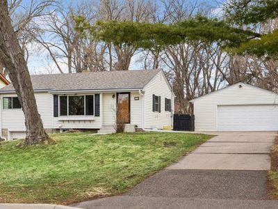 395 Eldridge Ave W