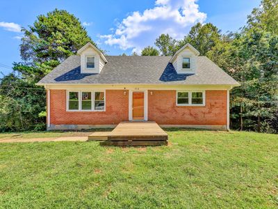 372 Trott Cir