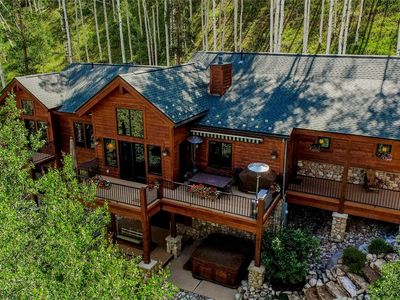 321 Lakeview Circle