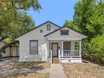 1711 Wood Ave