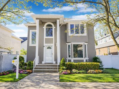 256 Eltingville Blvd