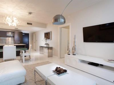 200 Biscayne Boulevard Way APT 3209